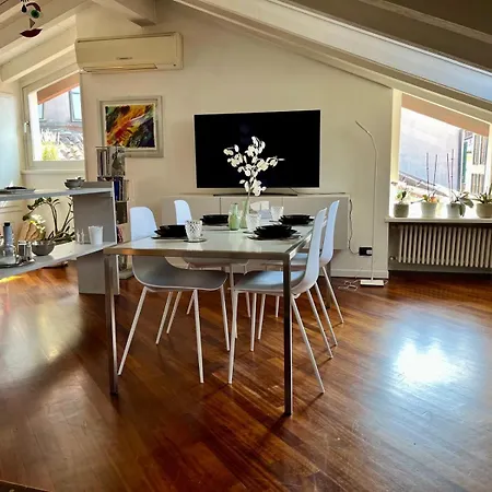 Vanessa's Art Rooftop Lejlighed